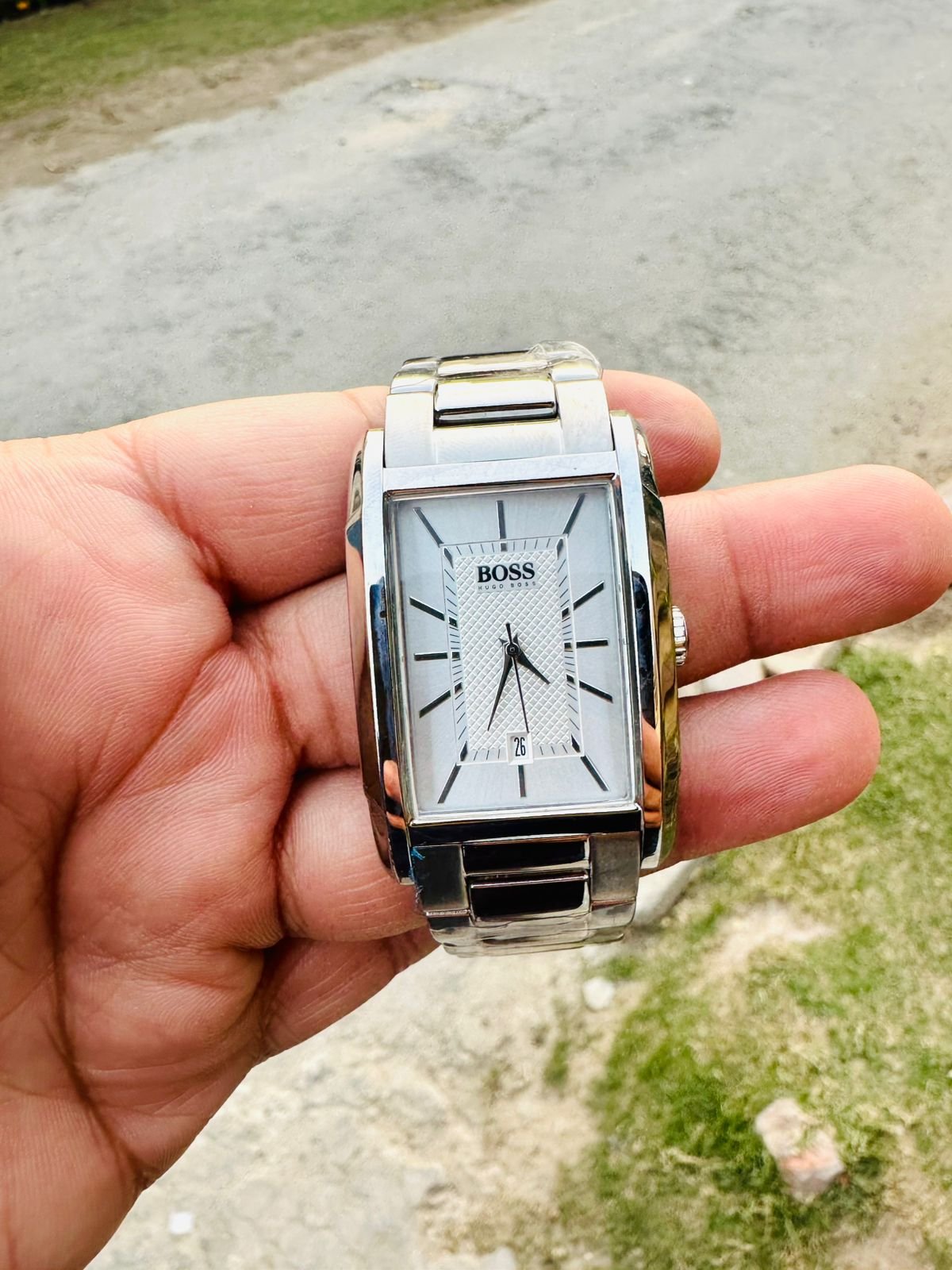 Hugo Boss Branded Tank shaped Watch - Image 6